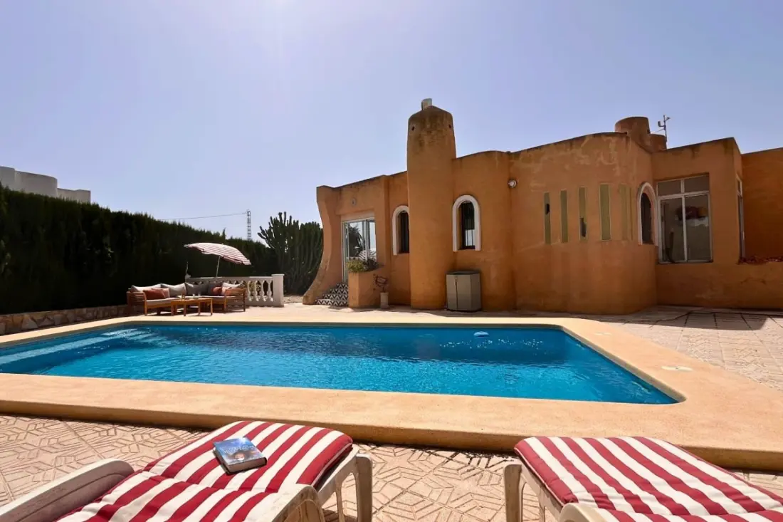 Villa Mallorca • Privát úszómedence • 15 perces strand