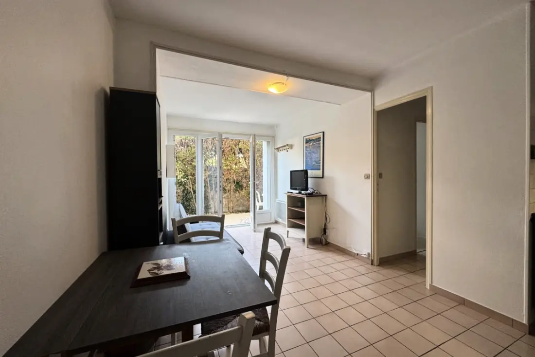 Apartman En Rez-de-jardin, Beach in Pied