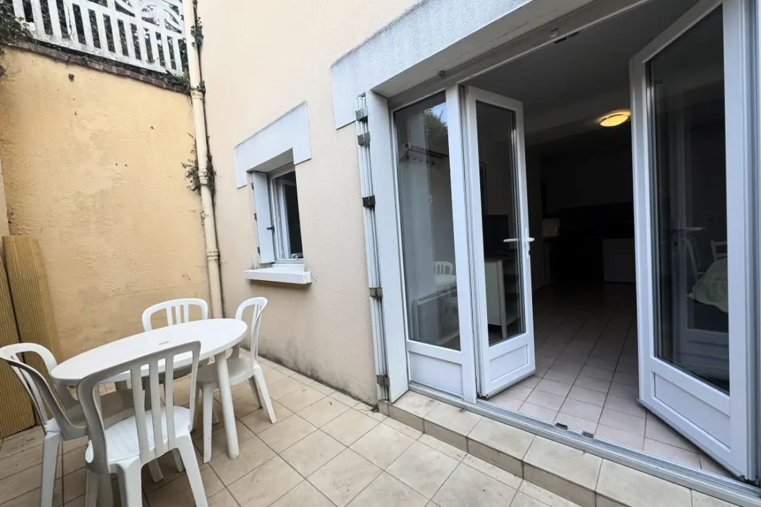 Apartman En Rez-de-jardin, Beach in Pied
