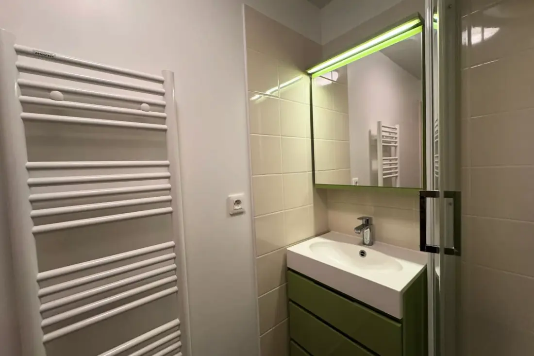Renovated & Luminous Apartman - Közvetlen tengeri hozzáférés