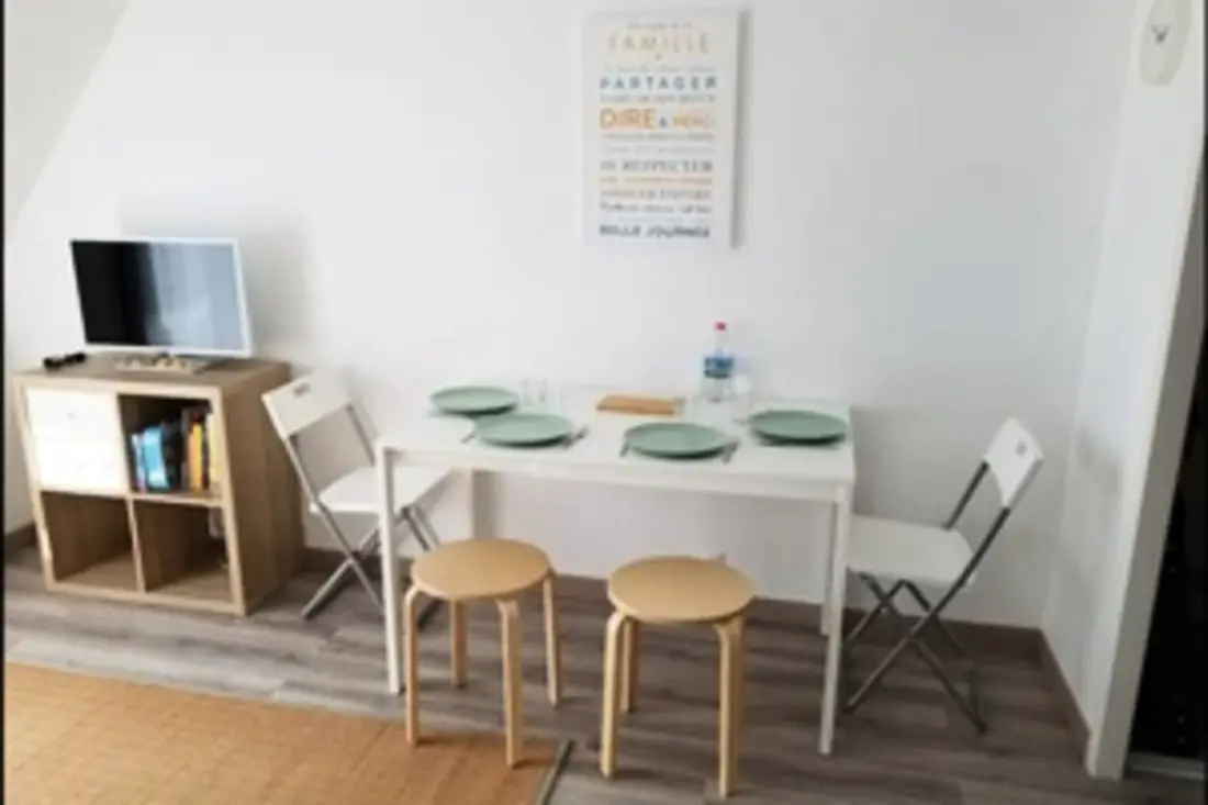 Appt Avec Un Balcon Et La Plage