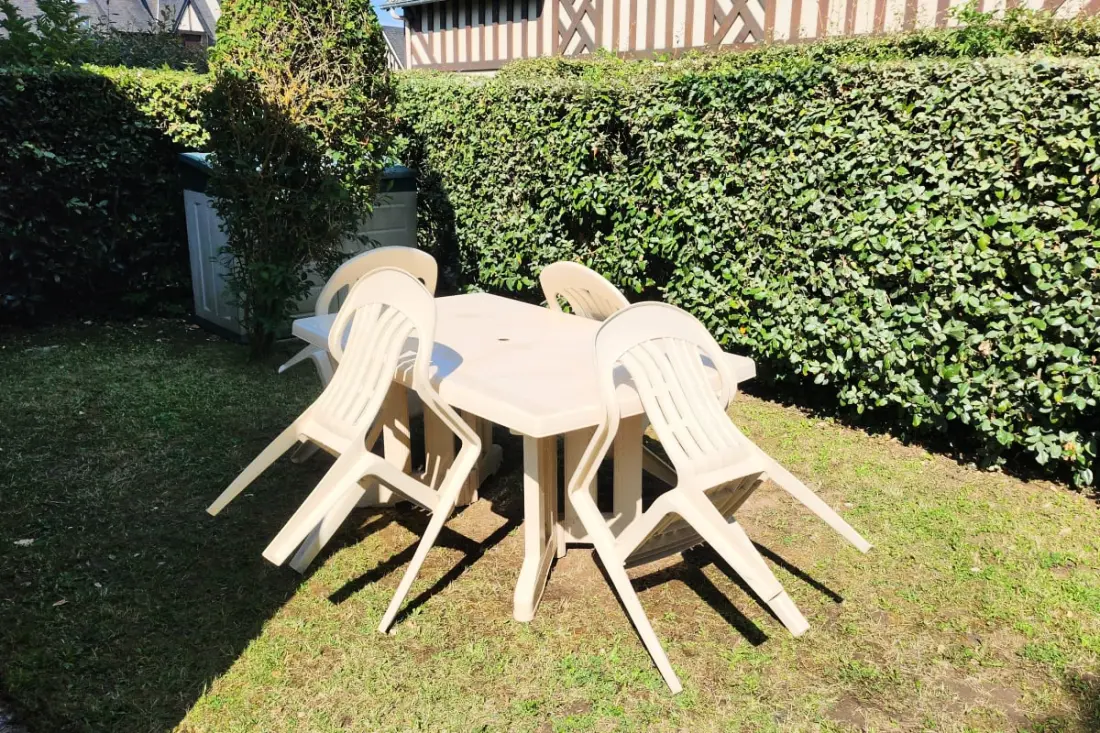 Ház kerttel és barbecue Cabourgban