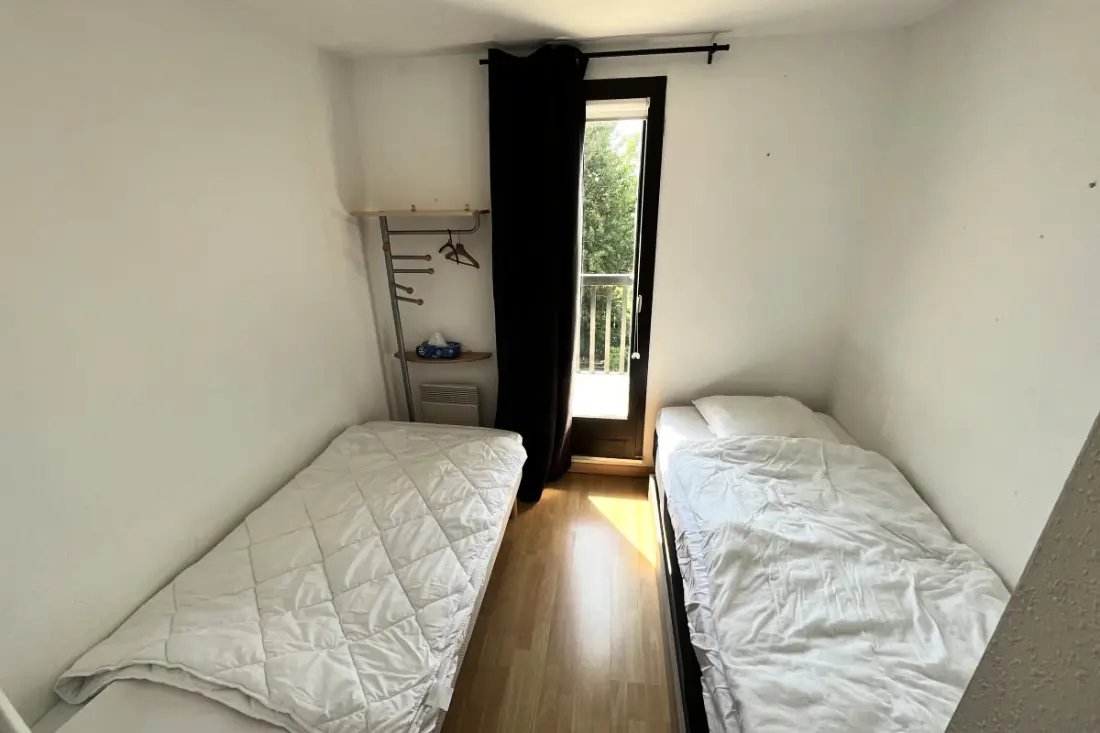Bájos Cocoon a strand közelében