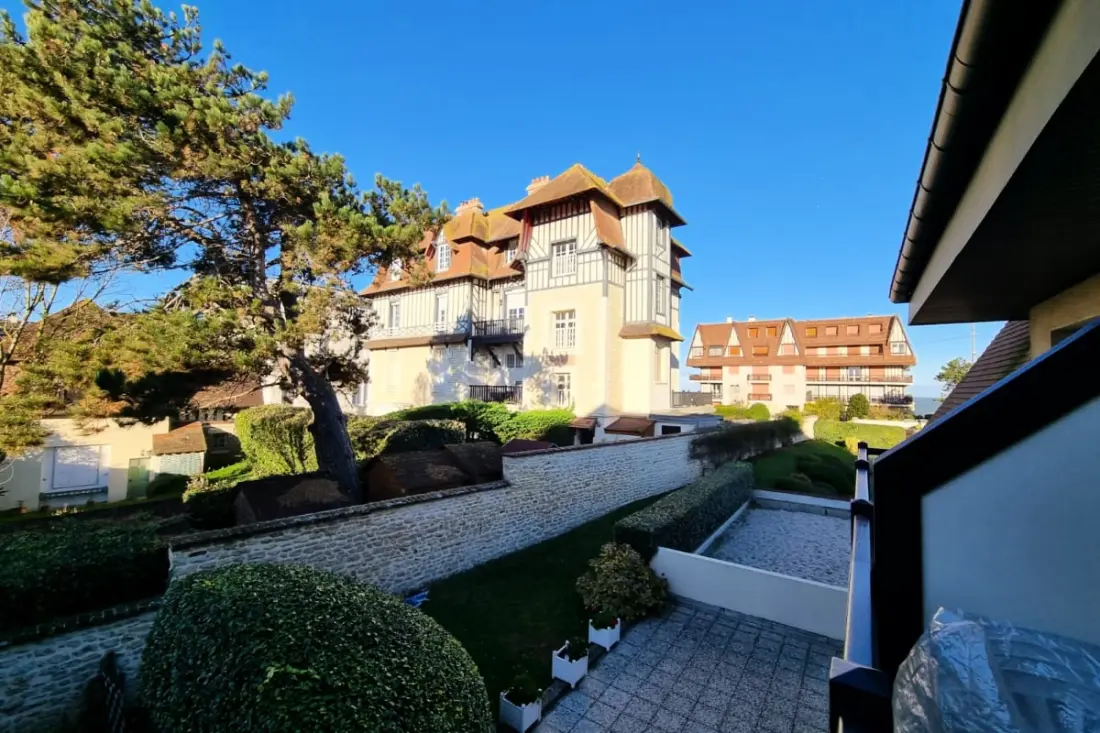 Gyönyörű balkáni apartman Cabourgban