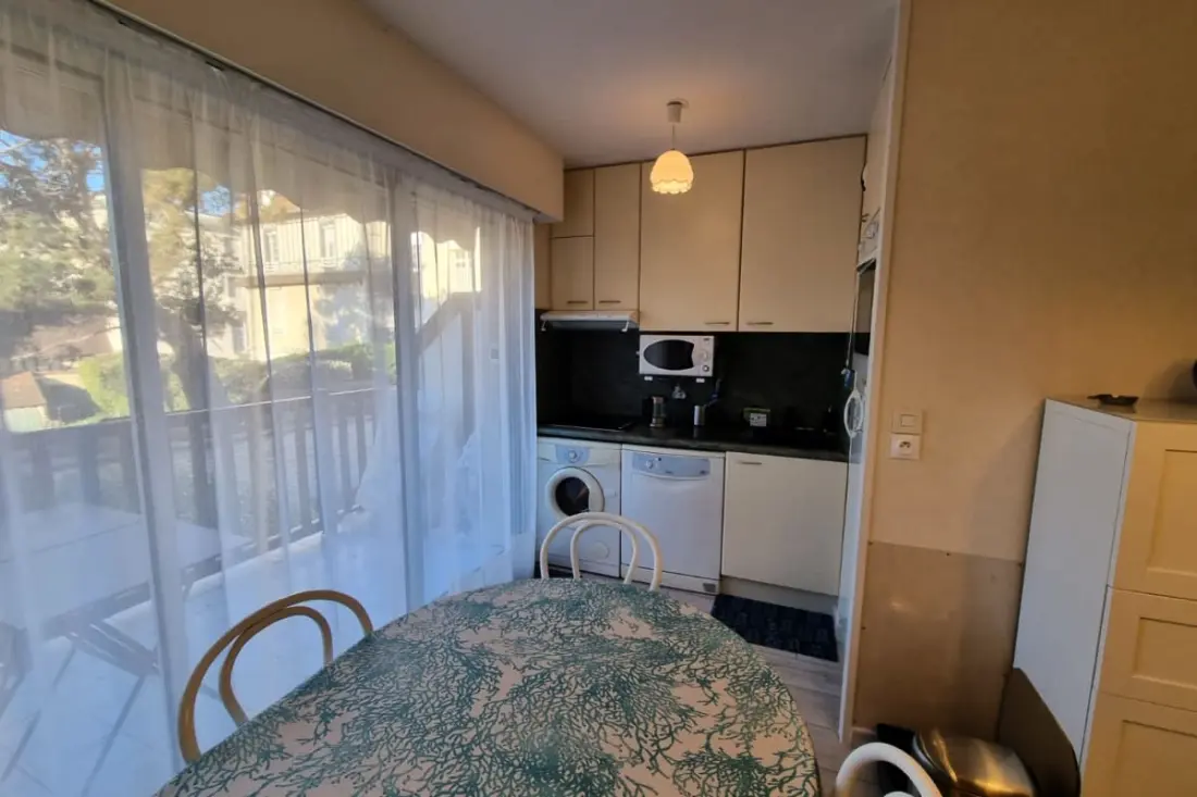 Gyönyörű balkáni apartman Cabourgban
