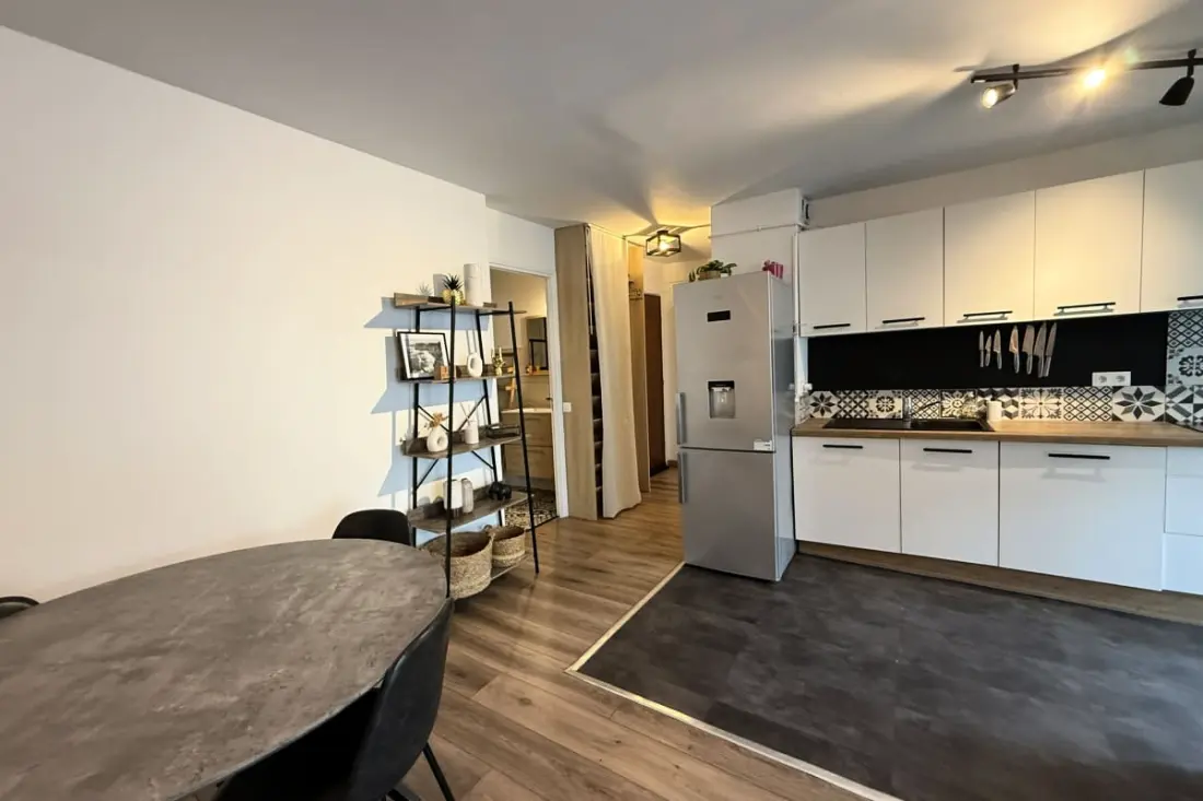 Moderne Wohnung mit Terrasse - Lage Ideal