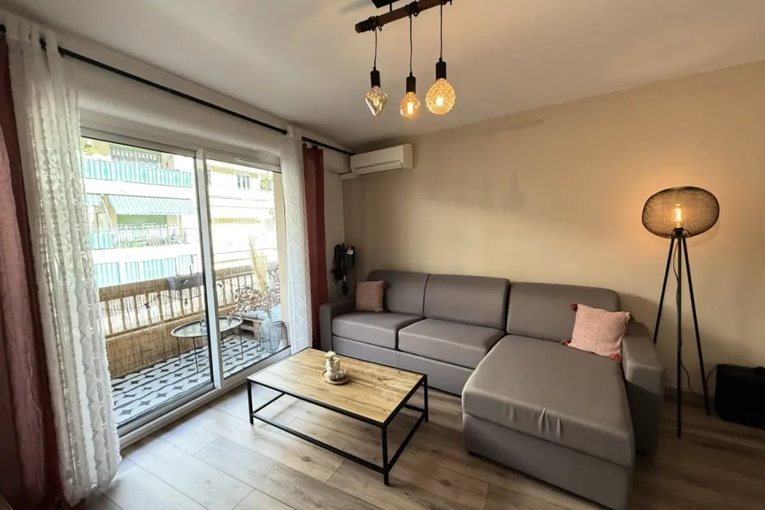 Moderne Wohnung mit Terrasse - Lage Ideal