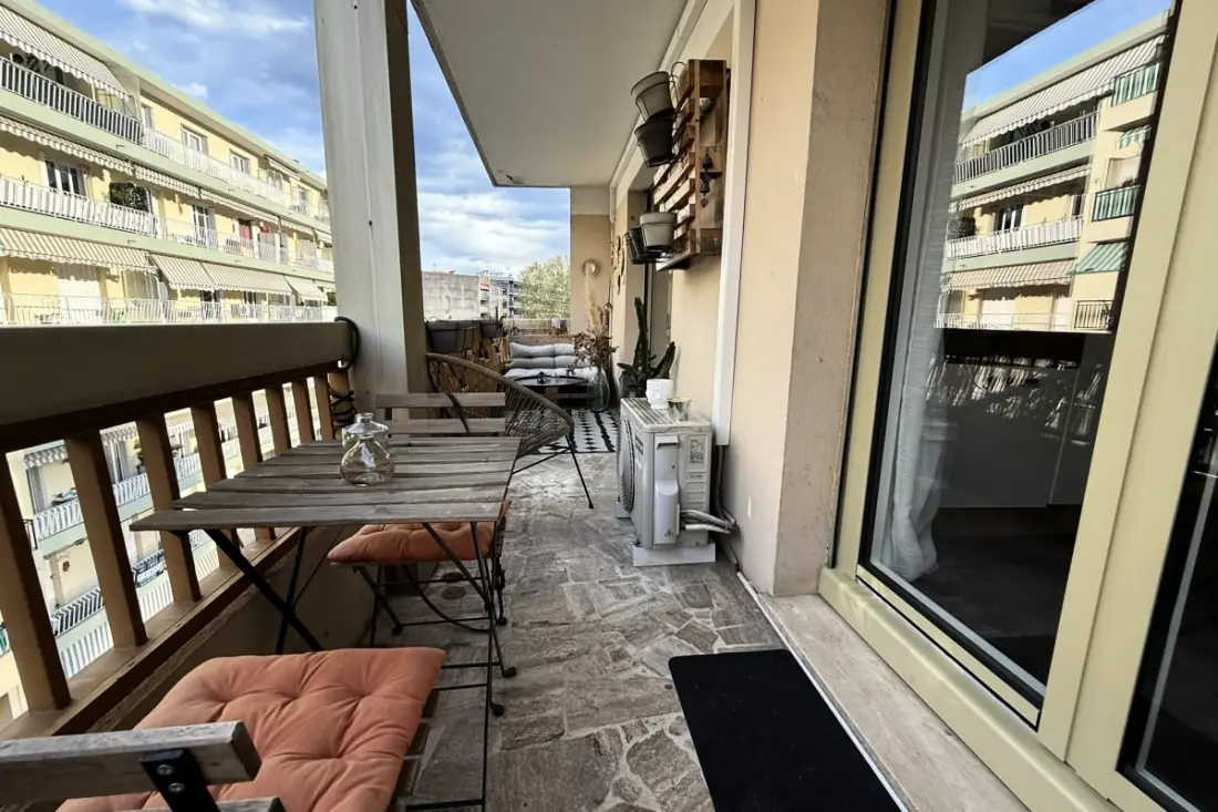 Moderne Wohnung mit Terrasse - Lage Ideal