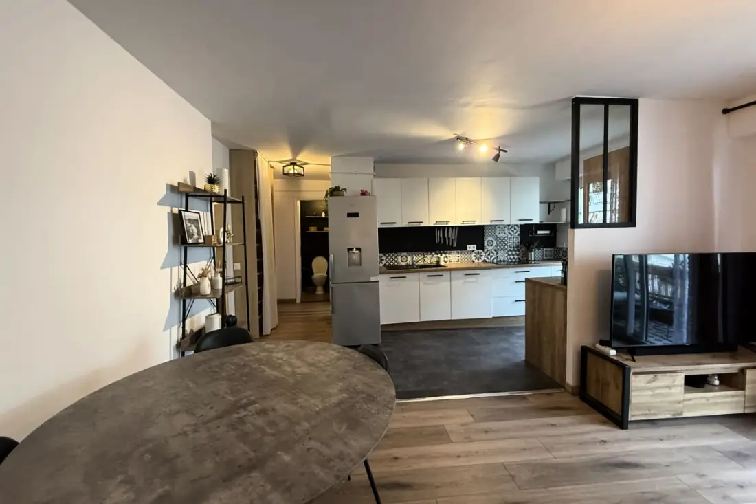 Moderne Wohnung mit Terrasse - Lage Ideal