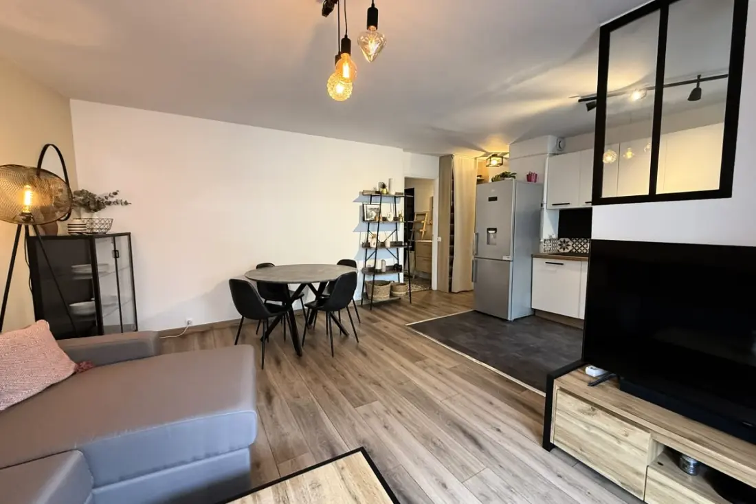 Moderne Wohnung mit Terrasse - Lage Ideal