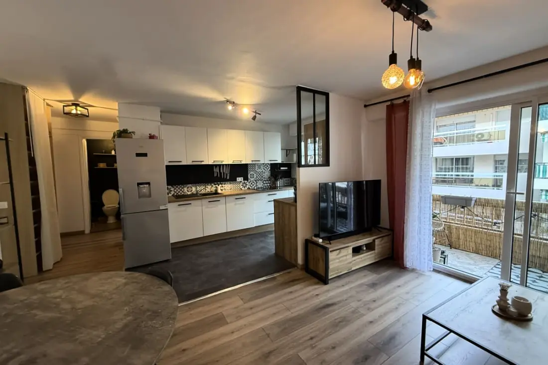 Moderne Wohnung mit Terrasse - Lage Ideal