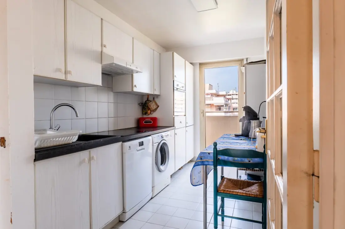 Wohnung mit Pool in der Nähe von De La Mer