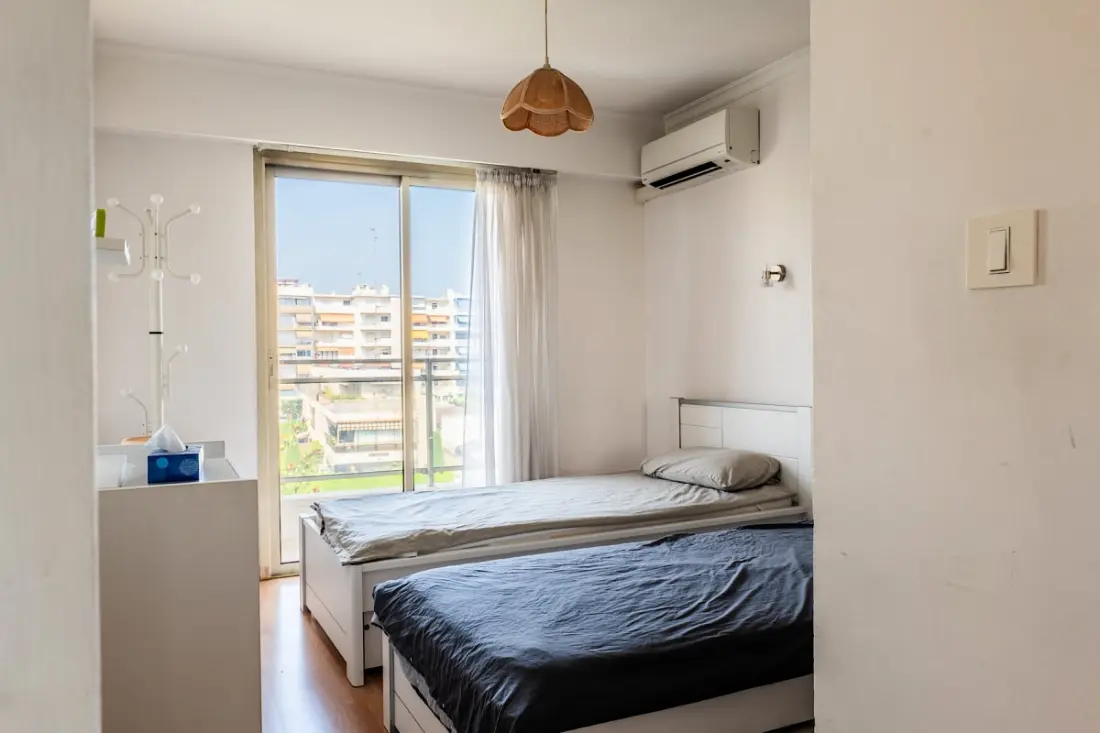 Wohnung mit Pool in der Nähe von De La Mer