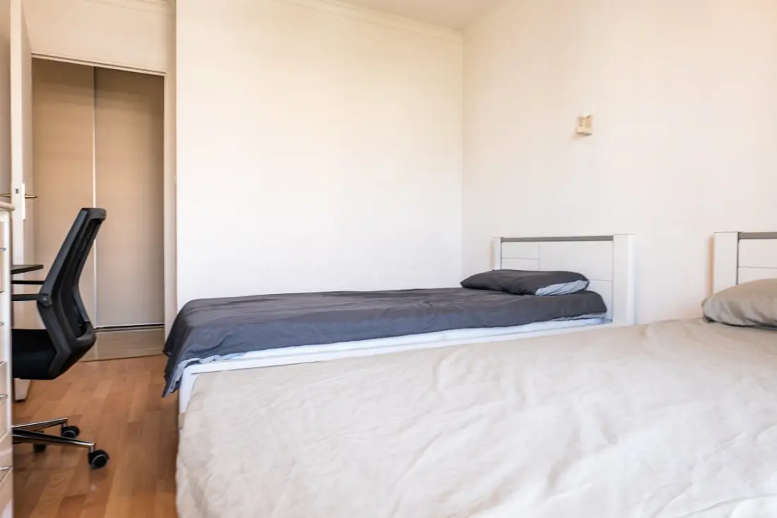 Wohnung mit Pool in der Nähe von De La Mer