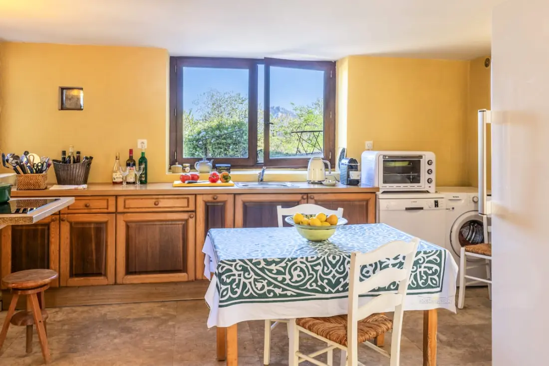 Maison Camellu – Propriété De Charme Au Cœur Des Oliviers, Vue Mer