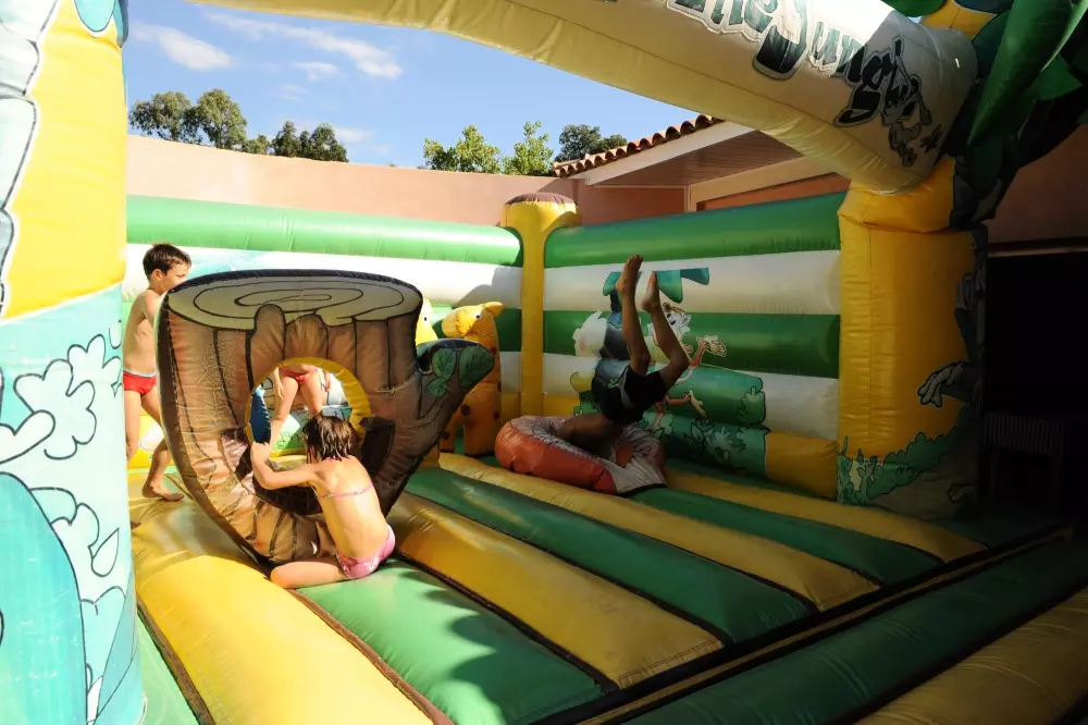 Camping Les Castors 4 étoiles★★★★