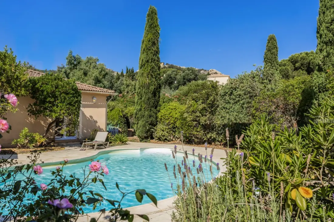 Domaine Ronduli - Villa A Leccia, Private úszómedence a strand közelében