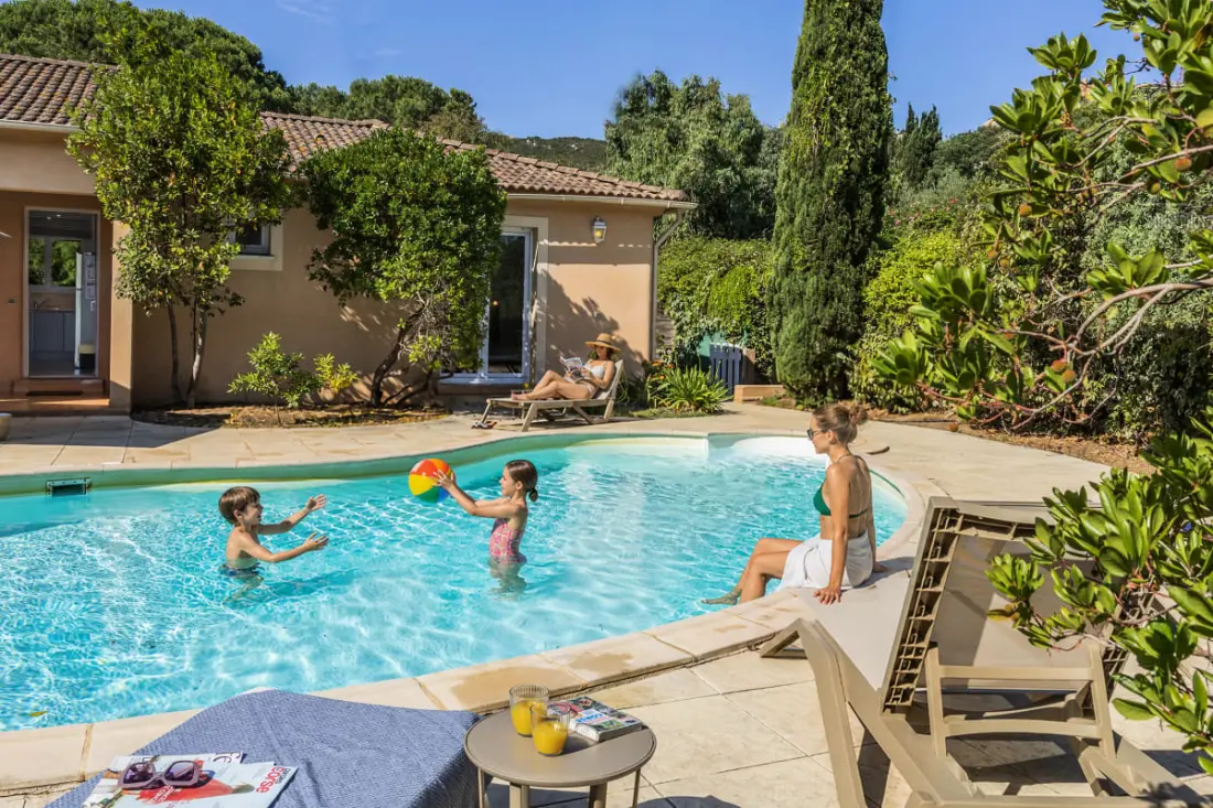 Domaine Ronduli - Villa A Leccia, Private úszómedence a strand közelében