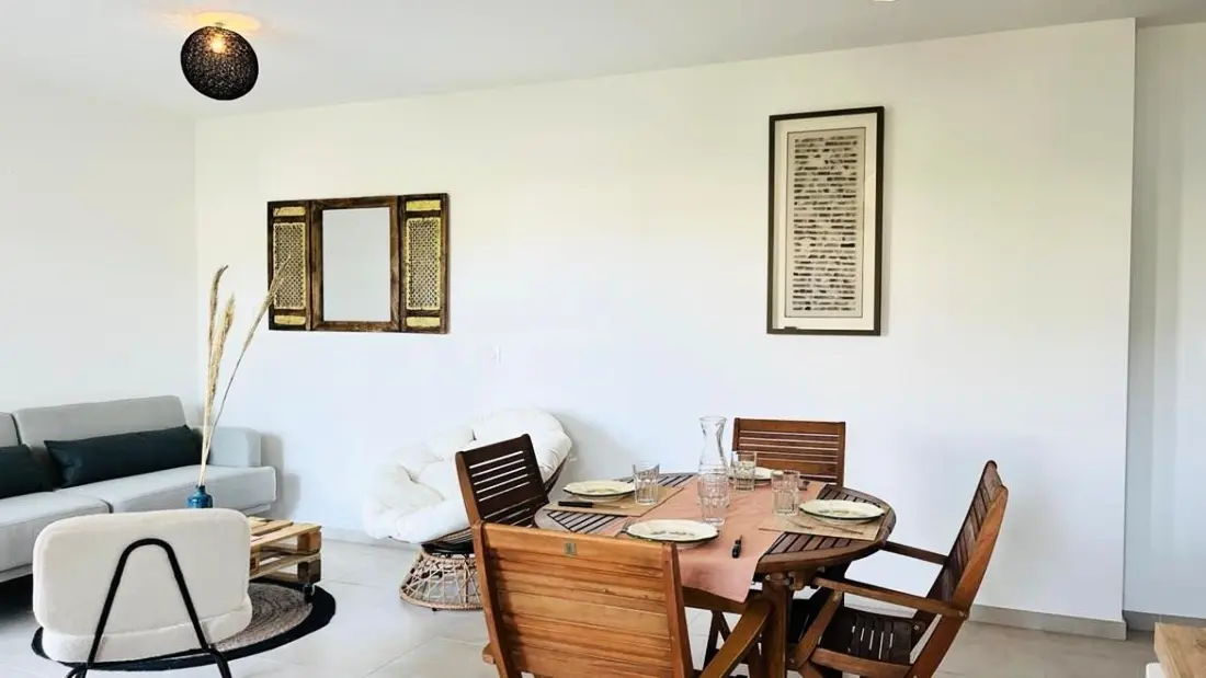 Elisa Residence