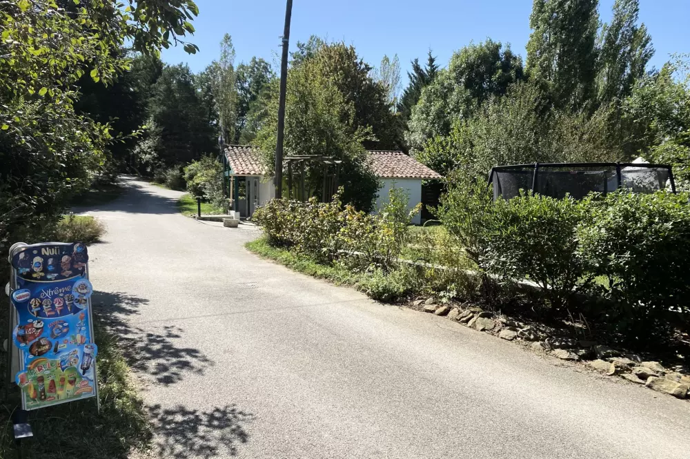 Blumen Camping LA BIPOLA 2 Sterne★★