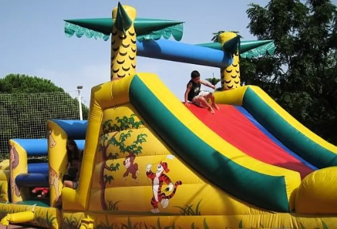 CAMPING GLOBO BARCELONA 5 Sterren★★★★★