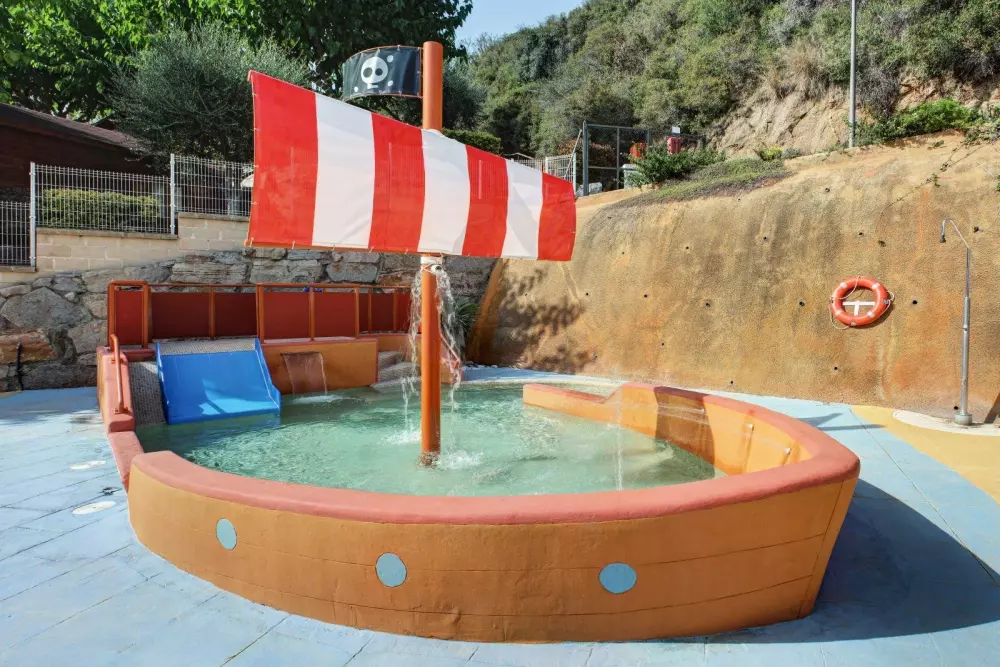 CAMPING GLOBO BARCELONA 4 Stars★★★★