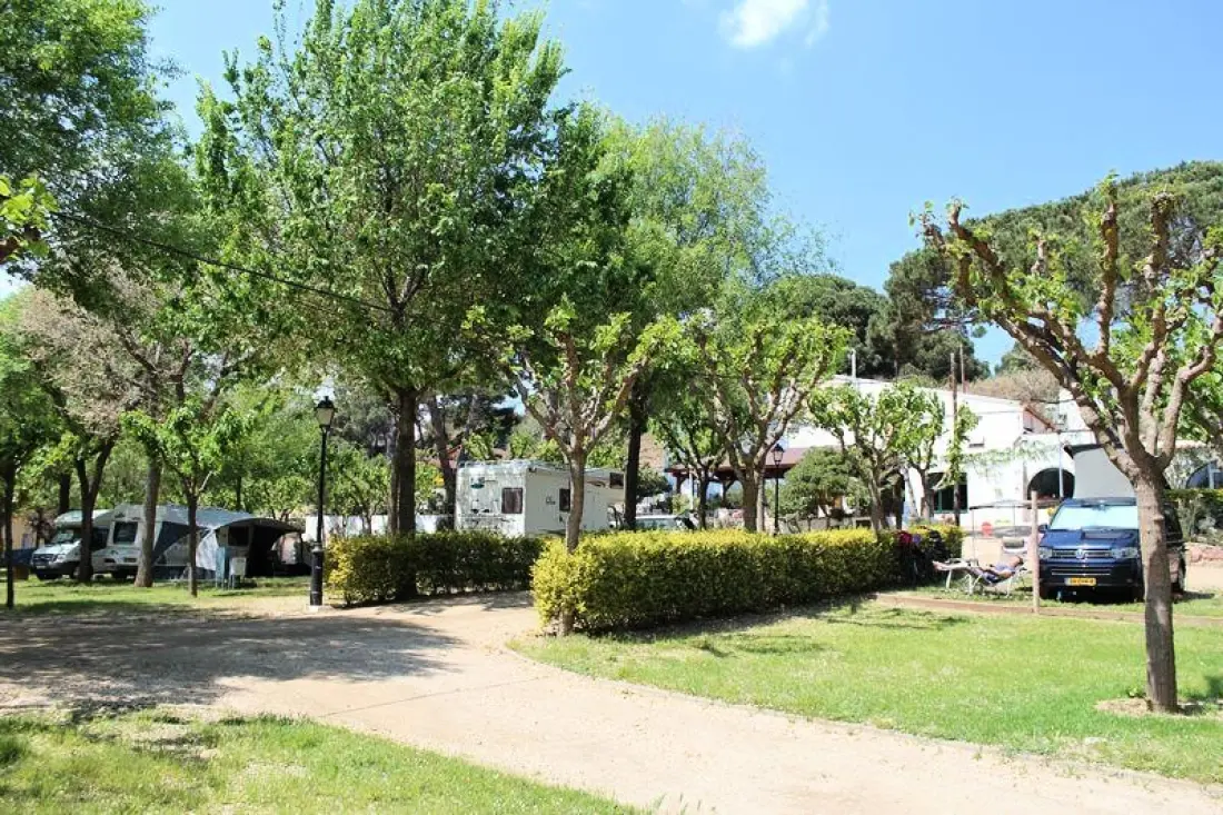 CAMPING GLOBO BARCELONA 5 Sterren★★★★★