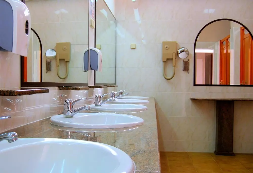 CAMPING GLOBO BARCELONA 4 Stars★★★★