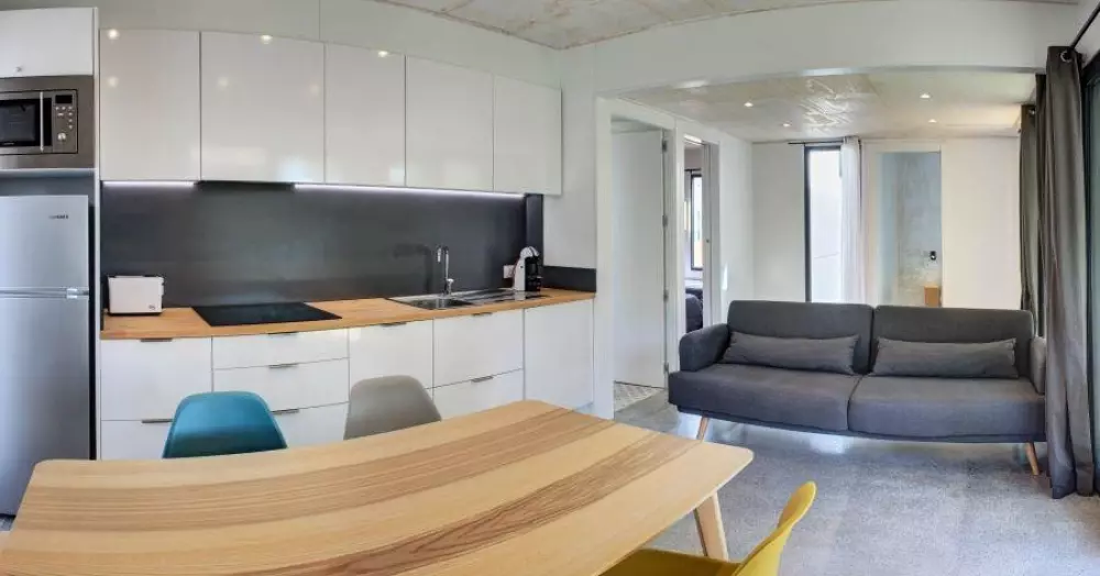 CAMPING GLOBO BARCELONA 4 Stars★★★★