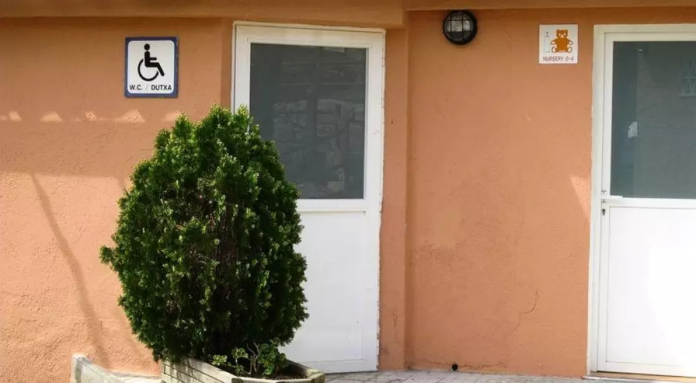 CAMPING GLOBO BARCELONA 4 Stars★★★★