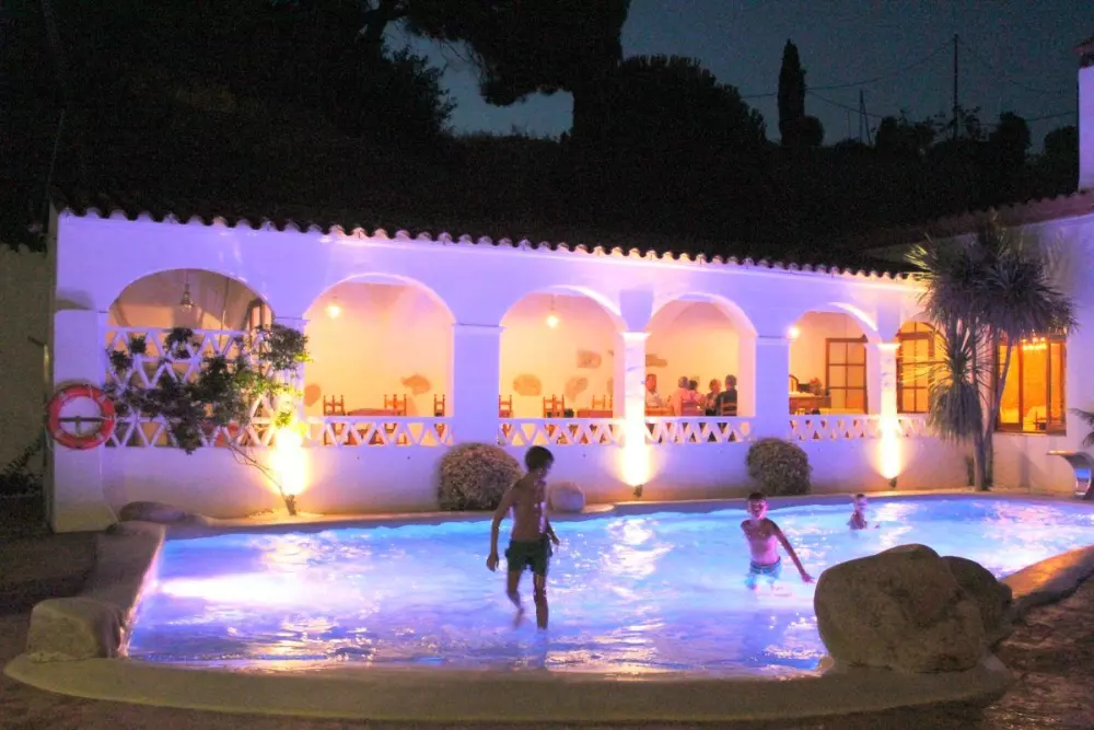 CAMPING GLOBO BARCELONA 4 Stars★★★★