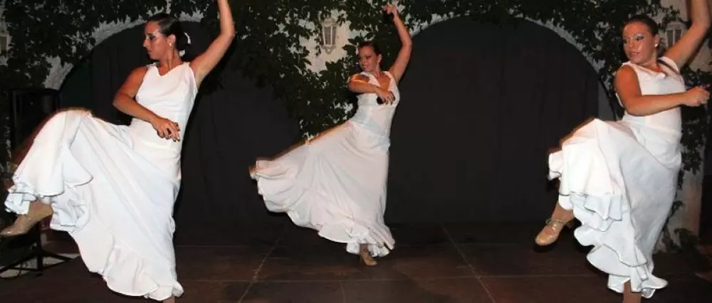 CAMPING GLOBO BARCELONA 4 Stars★★★★