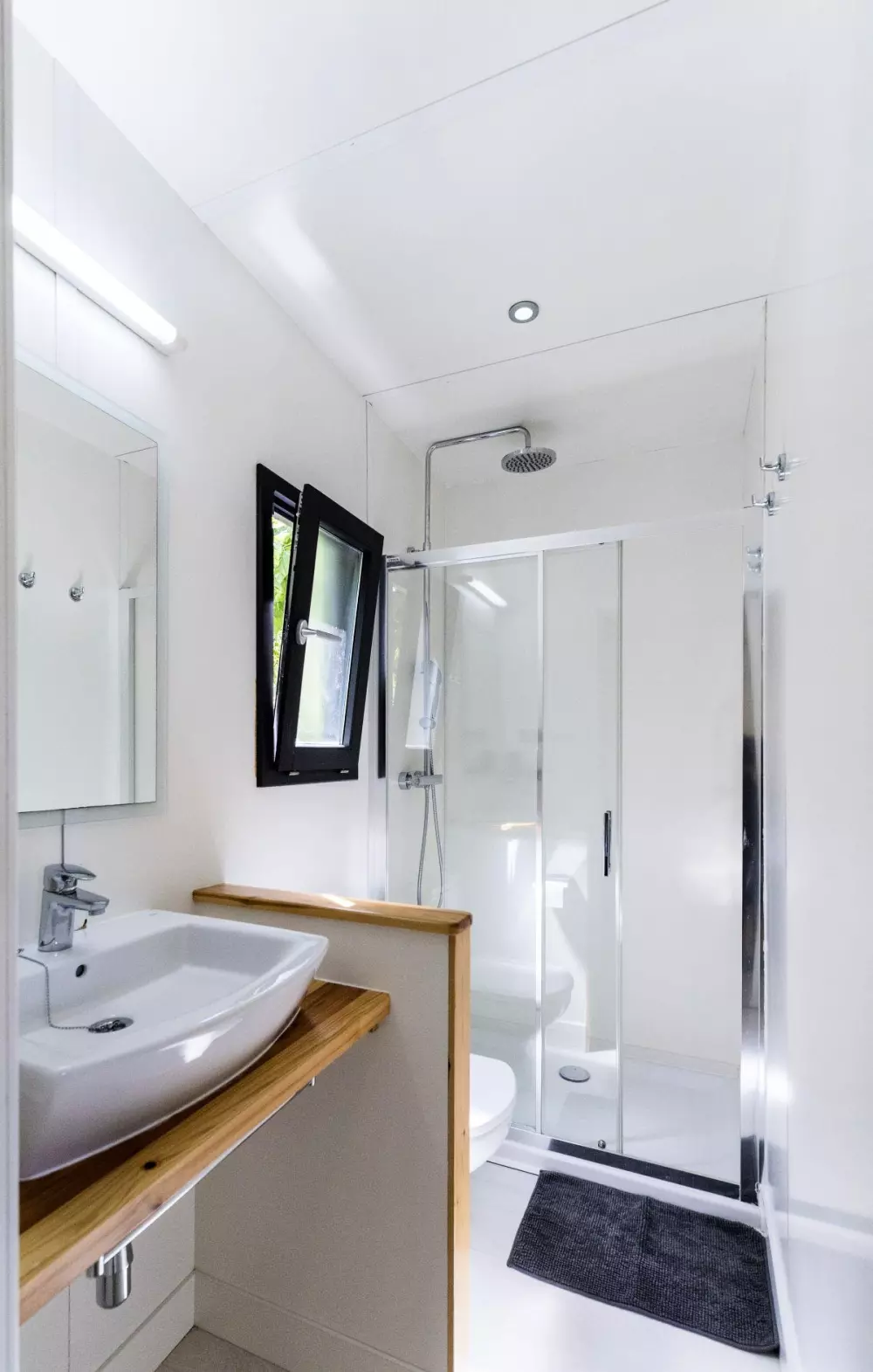 CAMPING GLOBO BARCELONA 4 Stars★★★★