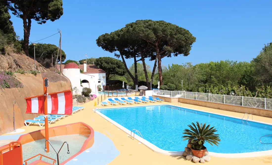 CAMPING GLOBO BARCELONA 5 Sterren★★★★★