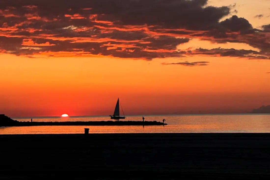 Tipikus ház 20 M De La Plage et Du Port