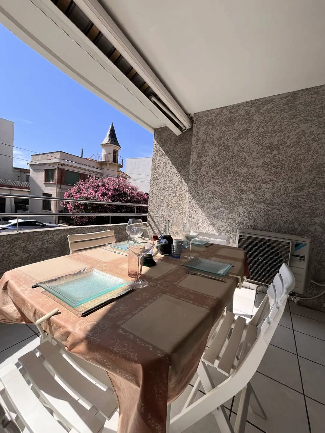 Le Pelican Residence