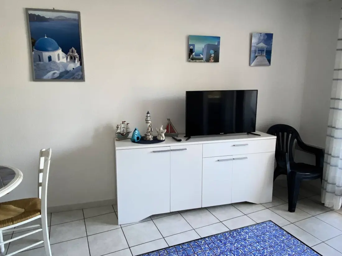 Admiralty Residence B103