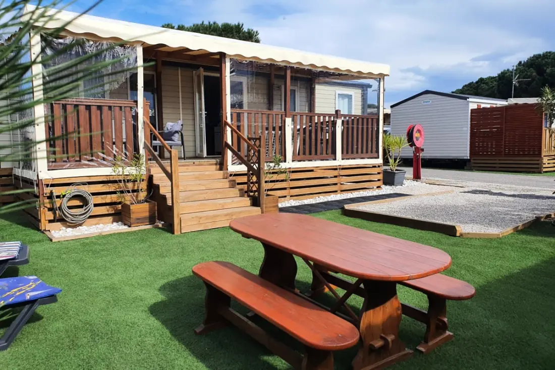 Résidence Mobilhome 3 Chambres Avec Terrasse Et Magnifique Jardin