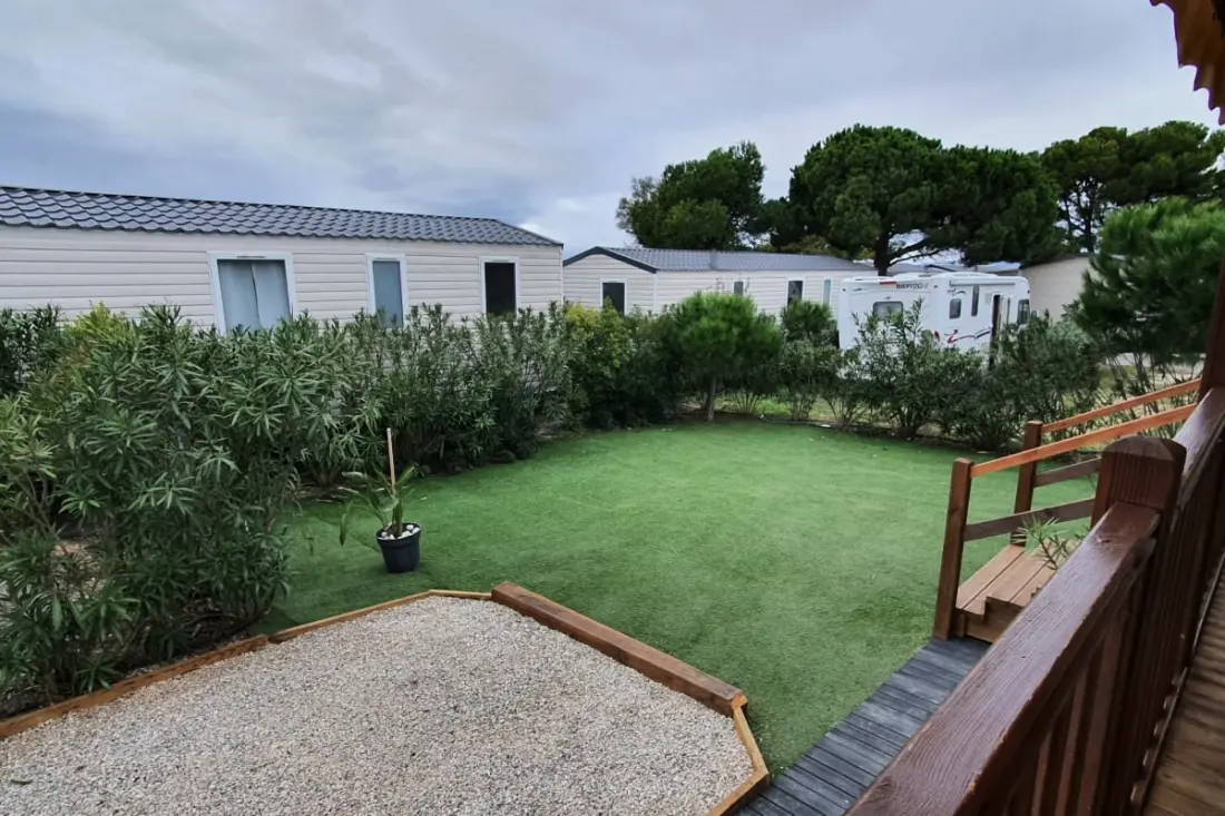 Résidence Mobilhome 3 Chambres Avec Terrasse Et Magnifique Jardin