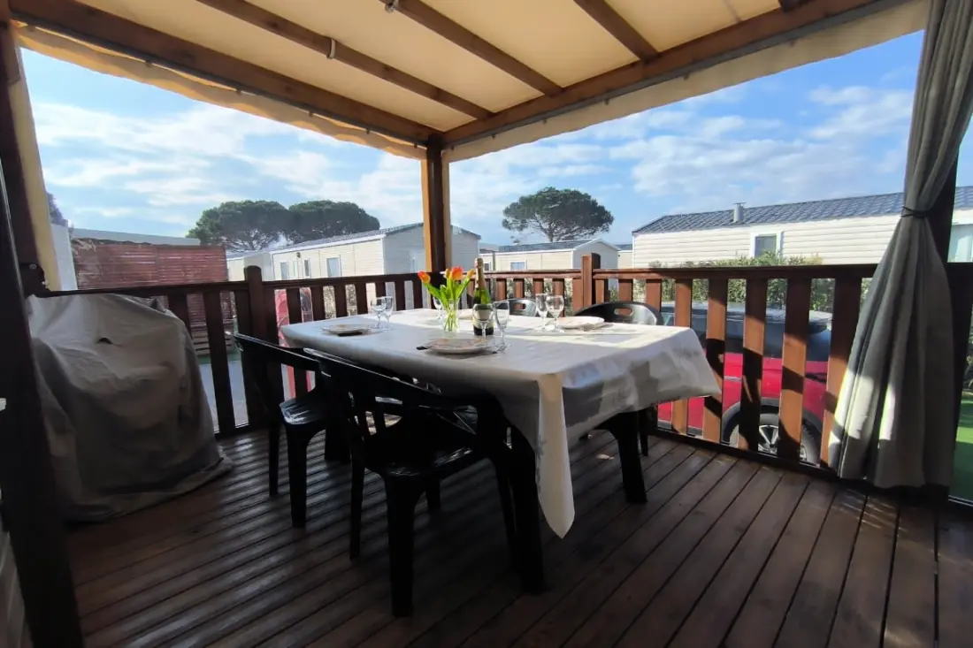 Résidence Mobilhome 3 Chambres Avec Terrasse Et Magnifique Jardin