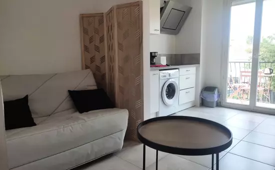 Studio Lumineux à 8 Mn à Pied De La Plage