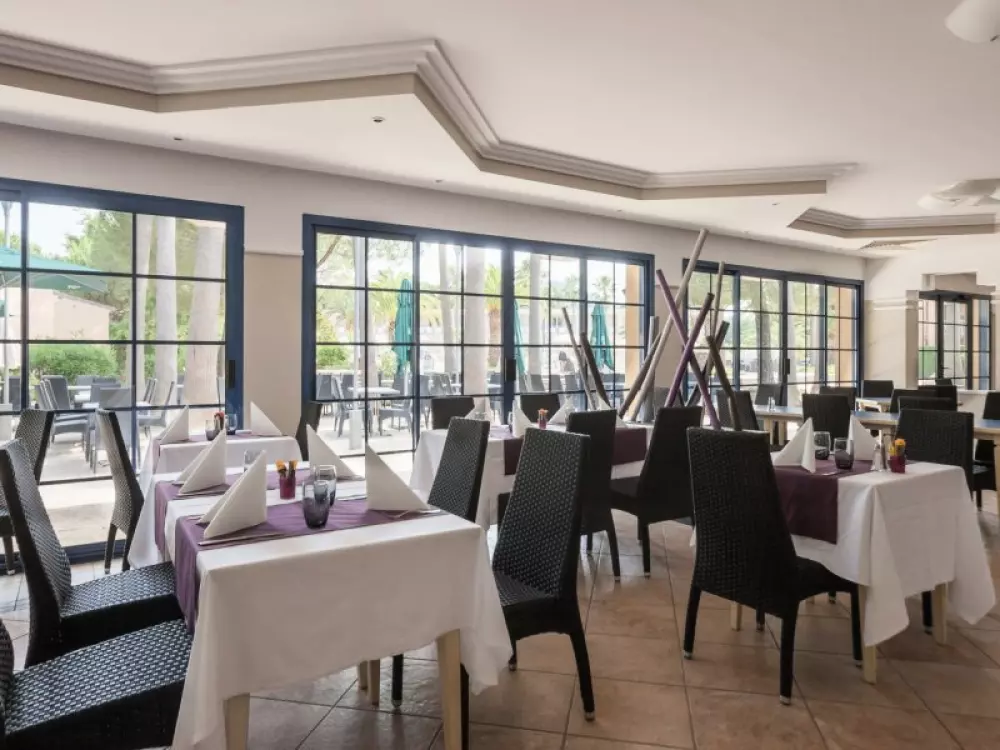 Résidence Pierre & Vacances Les Rives de Cannes Mandelieu 3 étoiles★★★