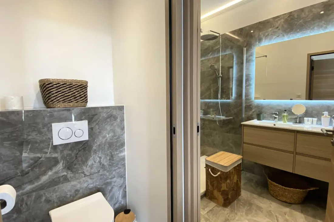 06cj: Gyönyörű apartman Au Coeur De Cannes
