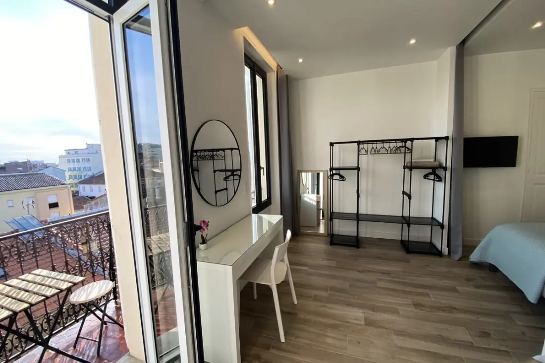 06cj: Gyönyörű apartman Au Coeur De Cannes