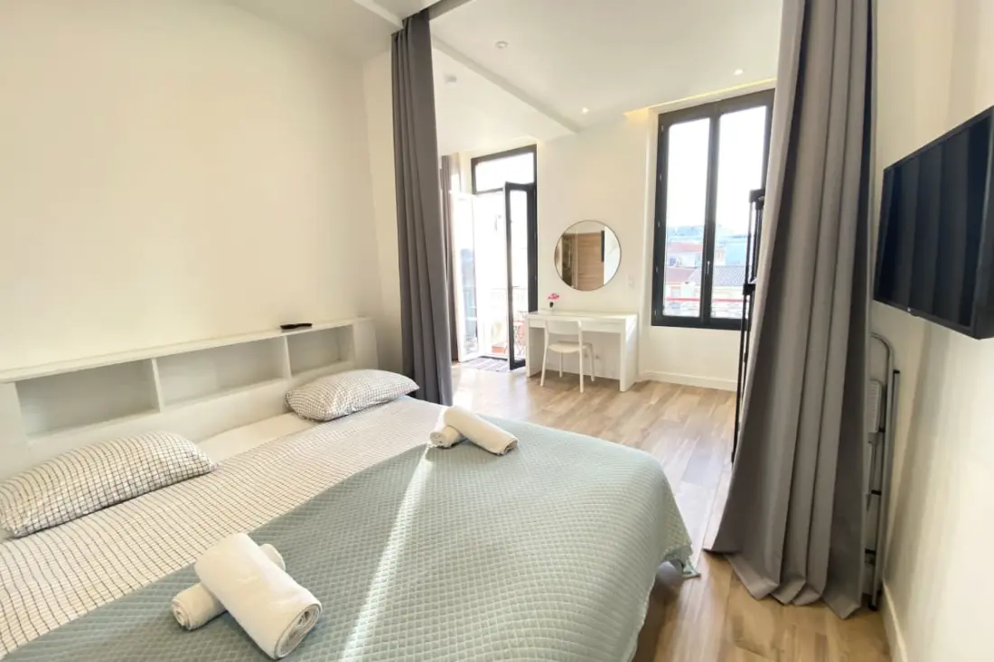 06cj: Gyönyörű apartman Au Coeur De Cannes