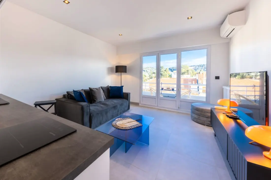 06az - Apartman terasszal 10 percre a palotától
