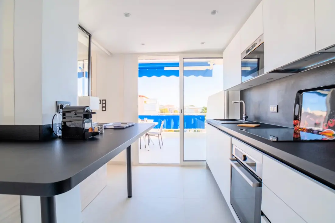 Residence 2p Terrace Sea View & Parking, 2min strandok