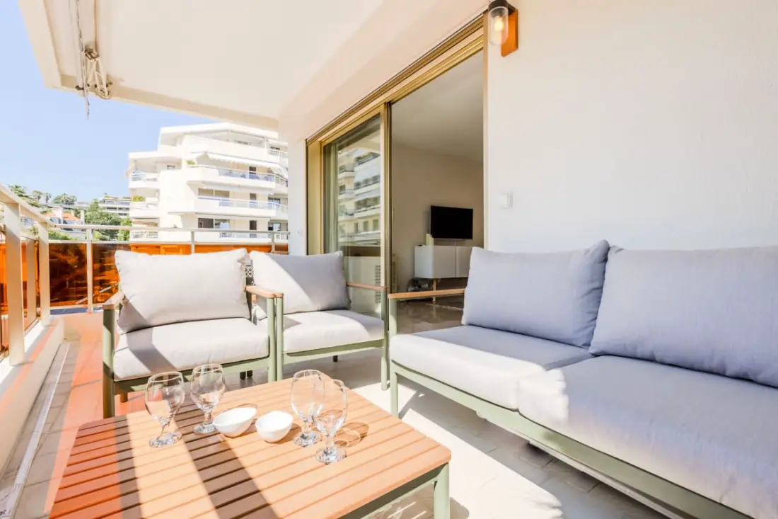 Residence 2p stílus terasz, strandok és láb cipő