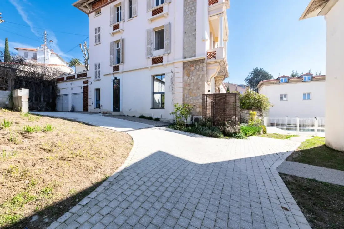 Residence 2p Duplex 75m2 úszómedencével