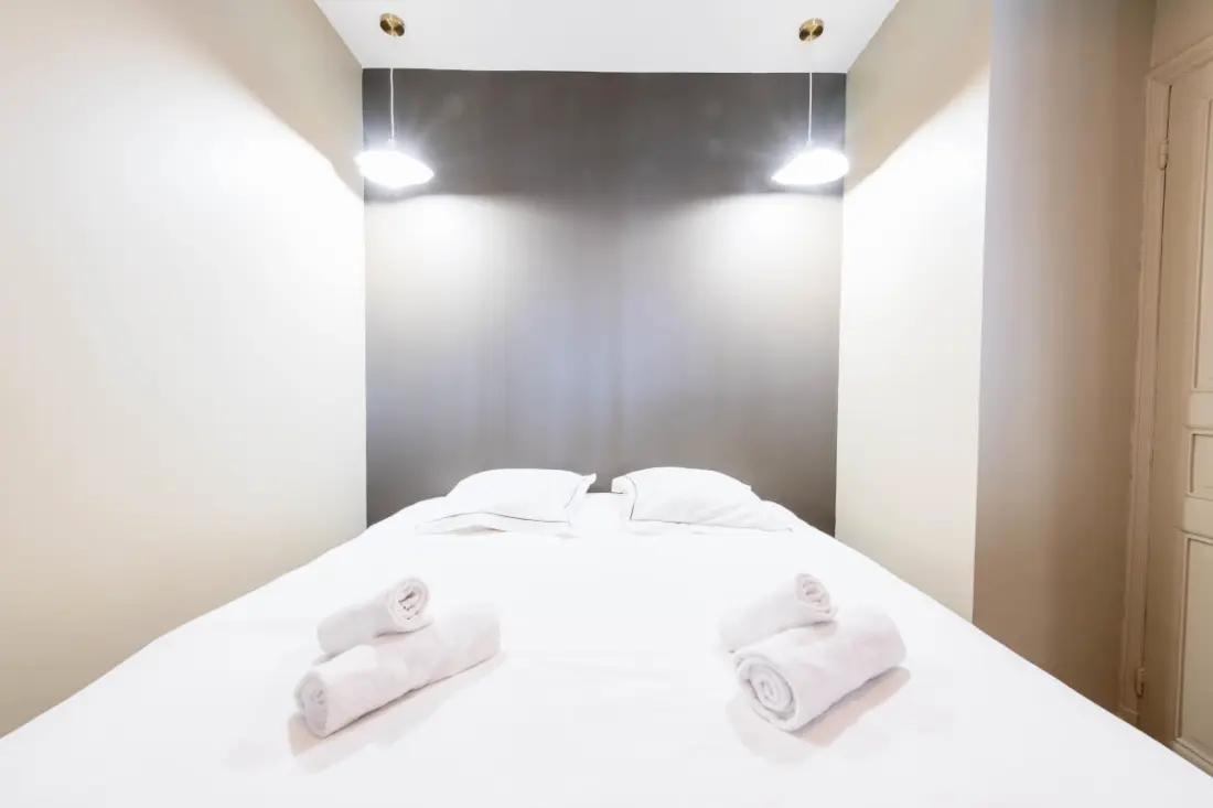 Residence Beau dalszöveg: Coeur de Cannes